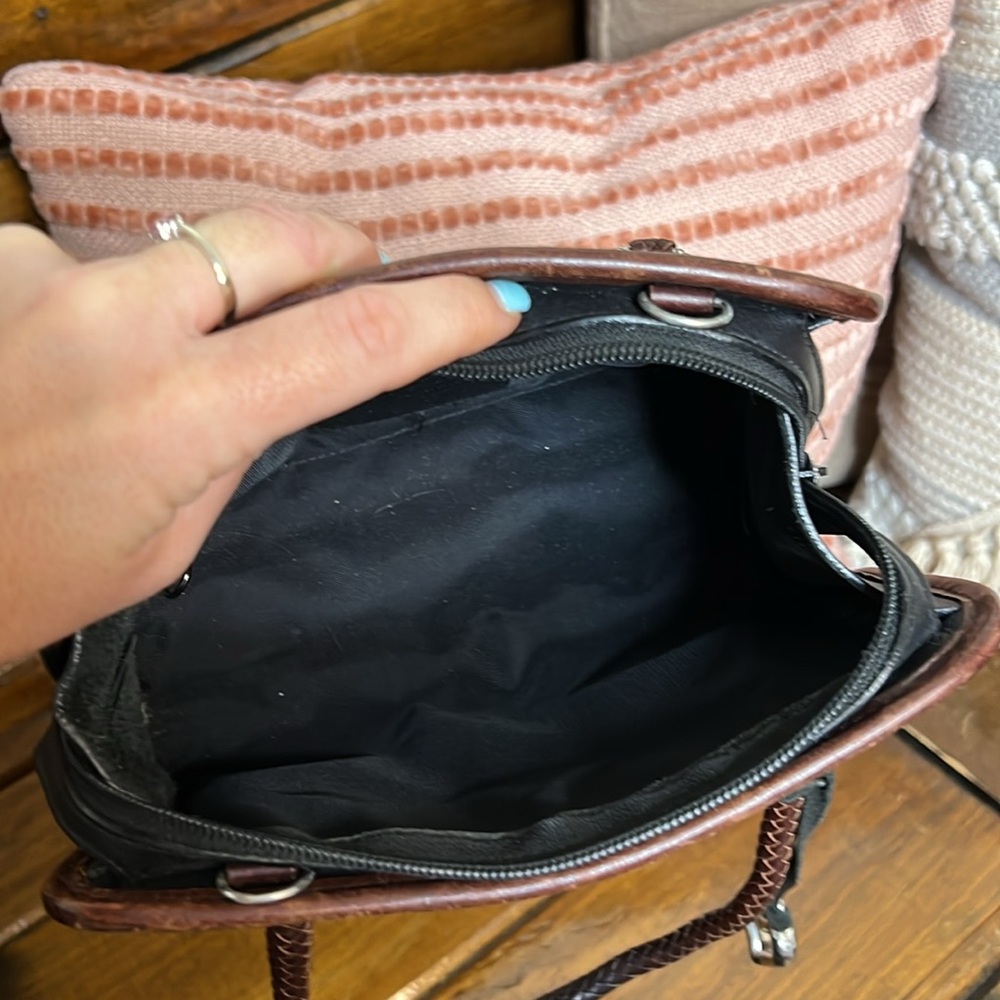 Brighton‎ Small Vintage Leather Bag- OS - Picture 8 of 9